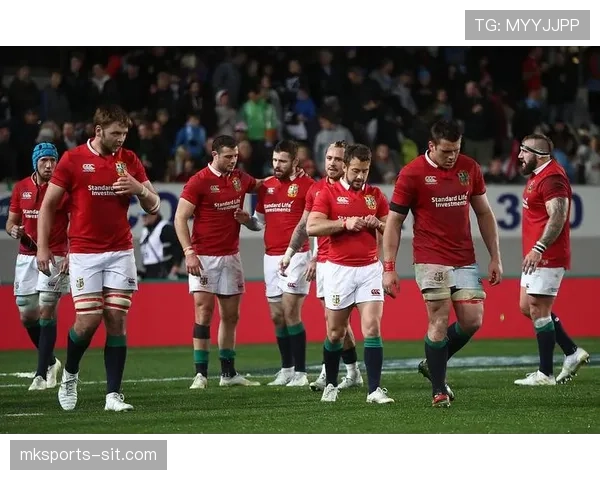 切尔西大规模引援效果出现争议，对球队当前表现与赛季走势产生影响