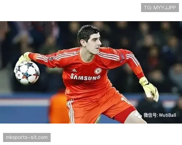 门将规则：禁区内回传球不得用手的判定要点